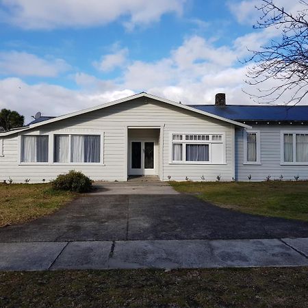 Taylors Lodge Turangi Exteriör bild