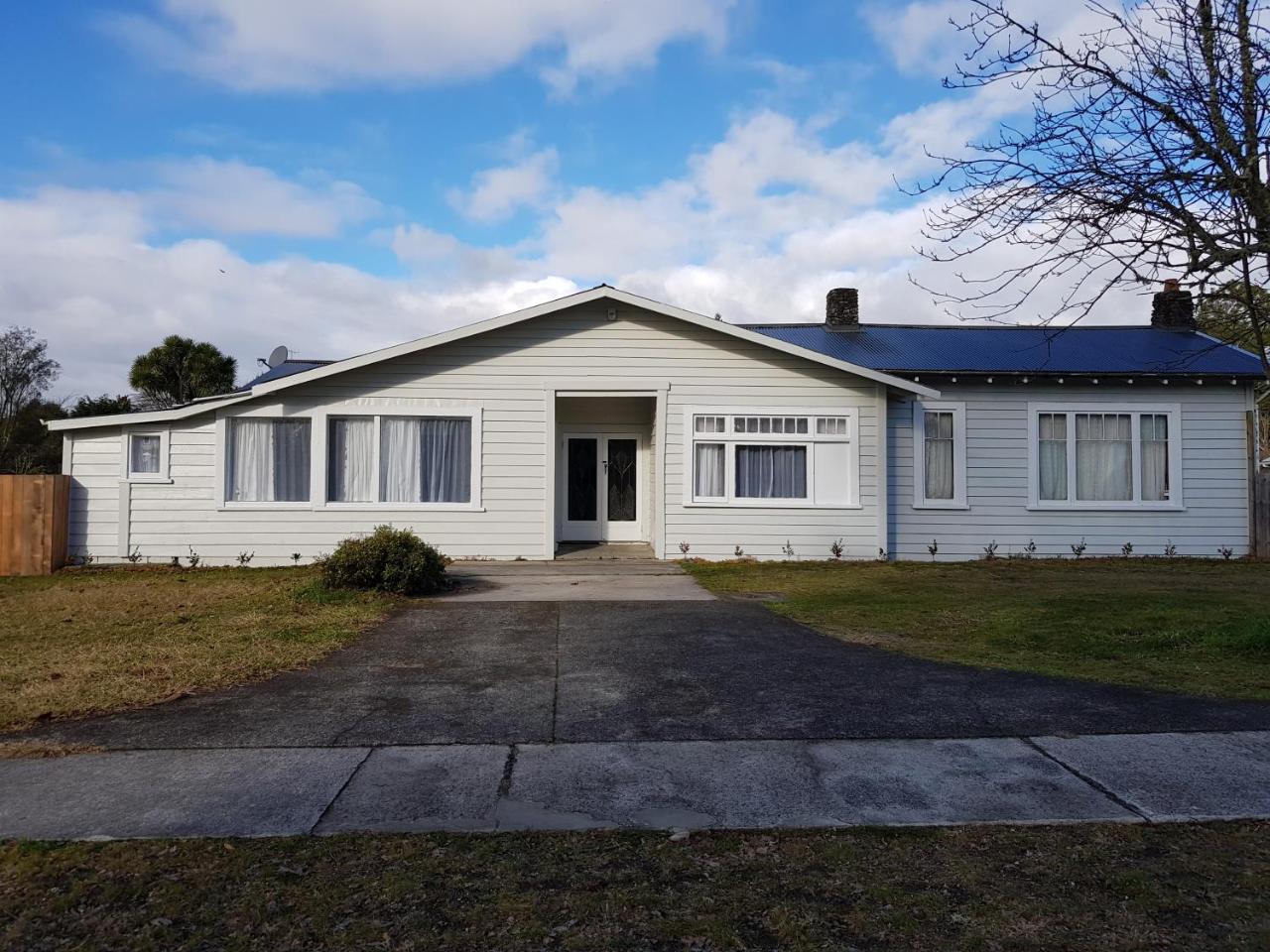 Taylors Lodge Turangi Exteriör bild